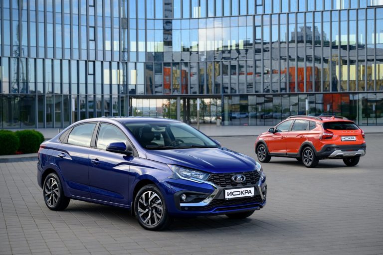 Lada Iskra: старт продаж, комплектации и цены нового автомобиля от АВТОВАЗ