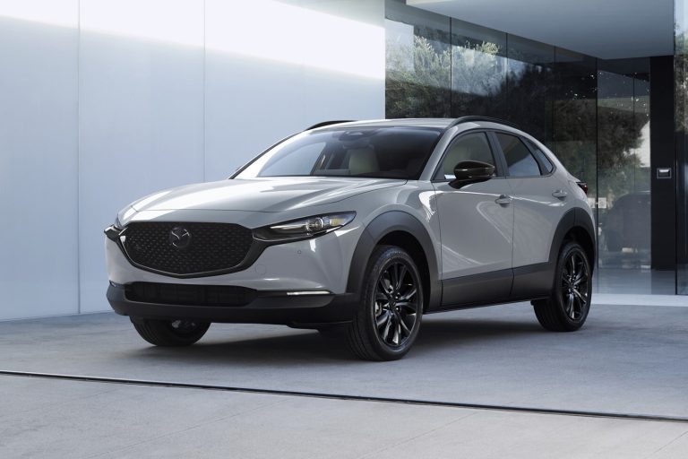 Обновление Mazda CX-30: новые цены и улучшения