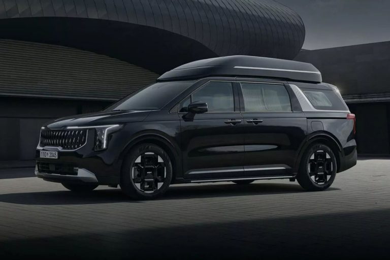 Обновленный Kia Carnival Hi Limousine: роскошь и комфорт в каждом километре