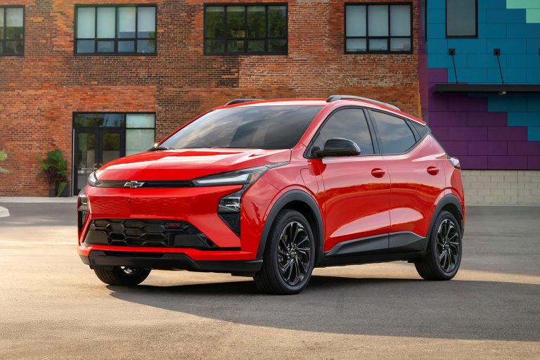 Chevrolet Bolt: Возвращение с обновленным дизайном и новыми технологиями