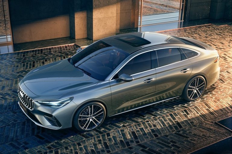 Новый Geely Emgrand: Премьера пятого поколения на официальных фото