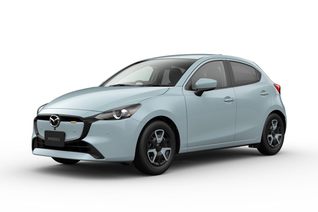 Обновления компактного хэтчбека Mazda2: новые функции и продолжение жизни модели