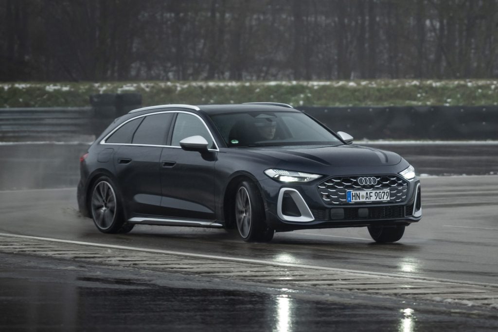 Обновления от Audi: Новые функции для моделей A5, Q5, A6, A6 e-tron и Q6 e-tron