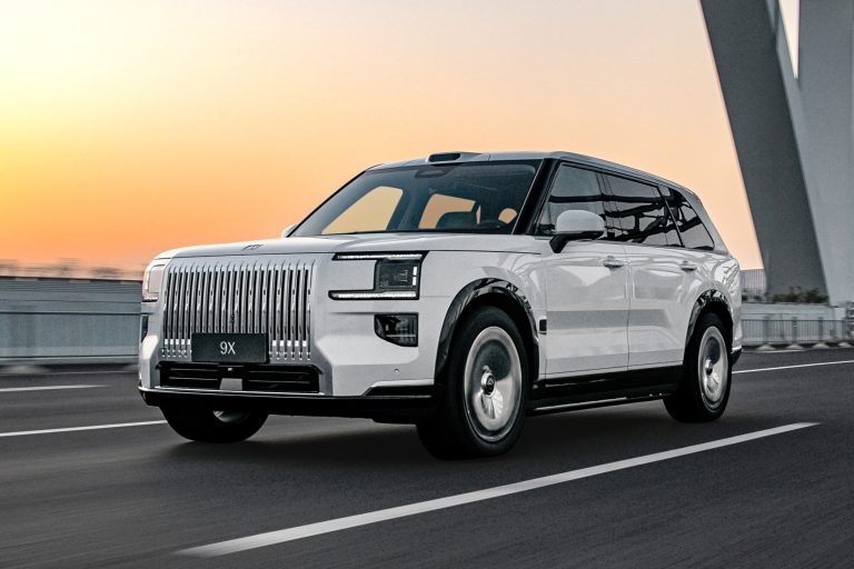 Zeekr под полным контролем Geely: Уход с Нью-Йоркской фондовой биржи