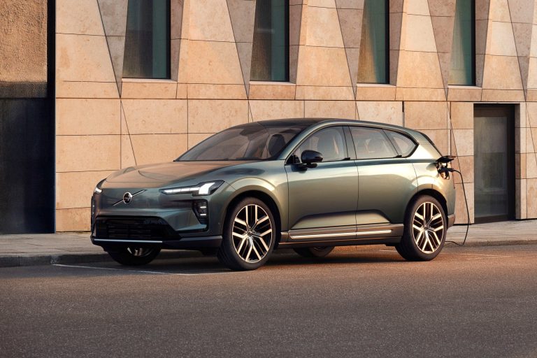 Volvo EX60: Революционный Кроссовер с Уникальным Дизайном и Впечатляющим Запасом Хода