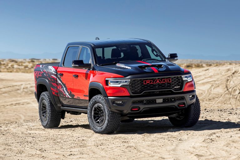 Возвращение масл-трака: Ram 1500 SRT TRX с улучшенными характеристиками