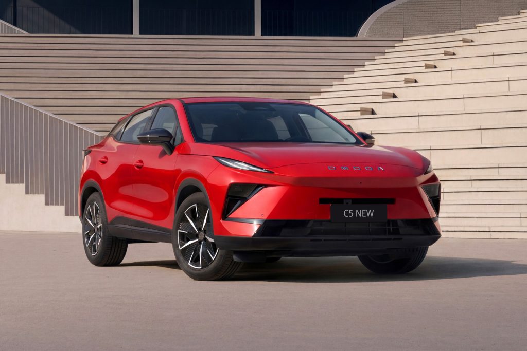 Новый кроссовер Omoda C5: Стиль и инновации для российского рынка