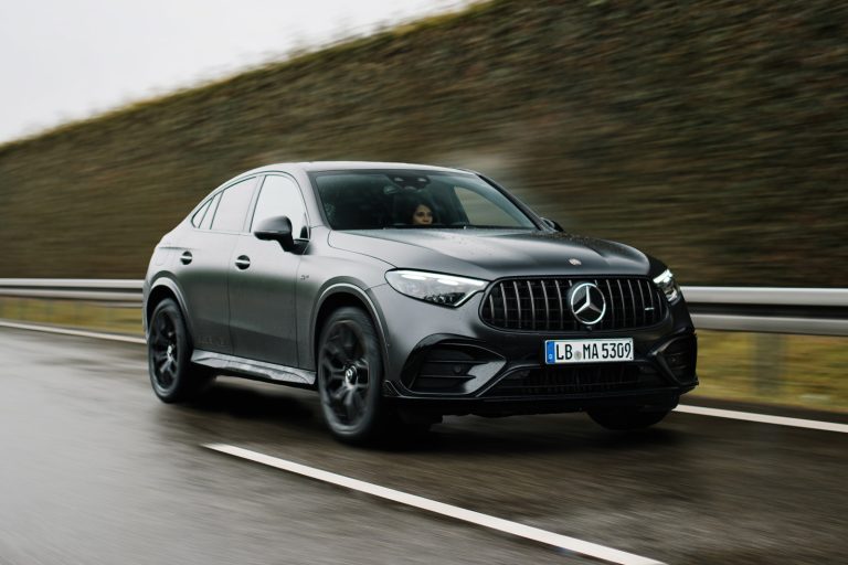 Новый Mercedes-AMG GLC 53: шестицилиндровая мощь в среднеразмерном кроссовере
