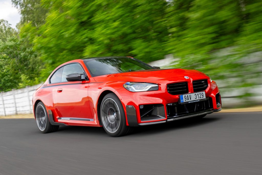 BMW M2: Полный Привод xDrive Впервые на Горизонте