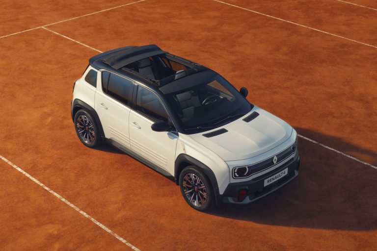 Renault 4 Roland-Garros: Икона стиля на фоне теннисного турнира