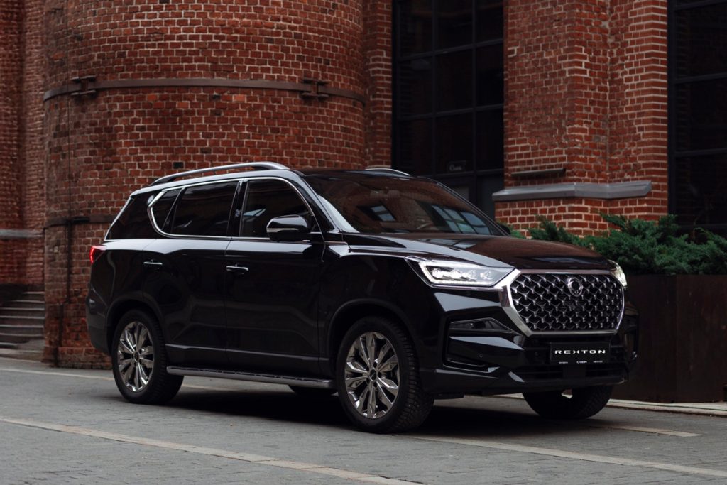 Семиместный внедорожник KGM Rexton: новинка на российском рынке