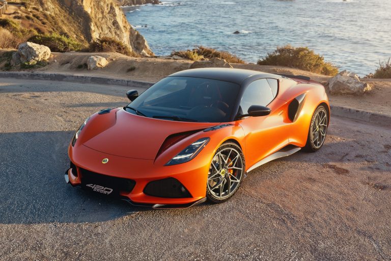Lotus Emira 420 Sport: Завершение Эпохи Мотора Mercedes-AMG М139