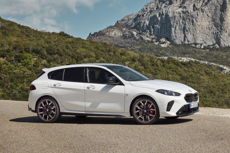 Новая эра BMW 1 Series: гибридные и электрические версии на горизонте