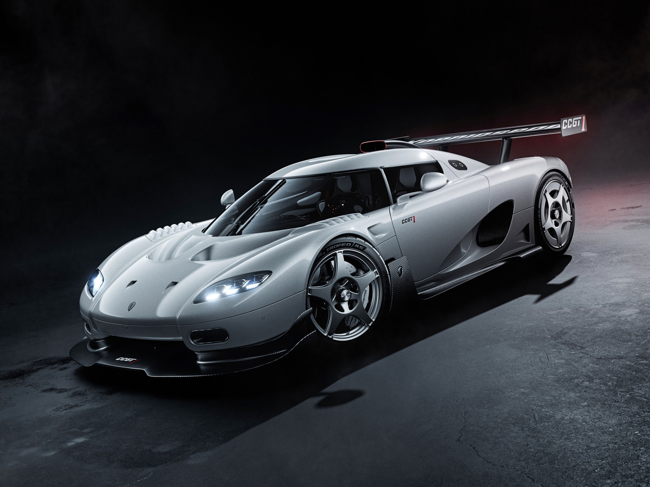 Koenigsegg CCGT1: Совершенство Формы и Мощи в Мировом Автоспорте