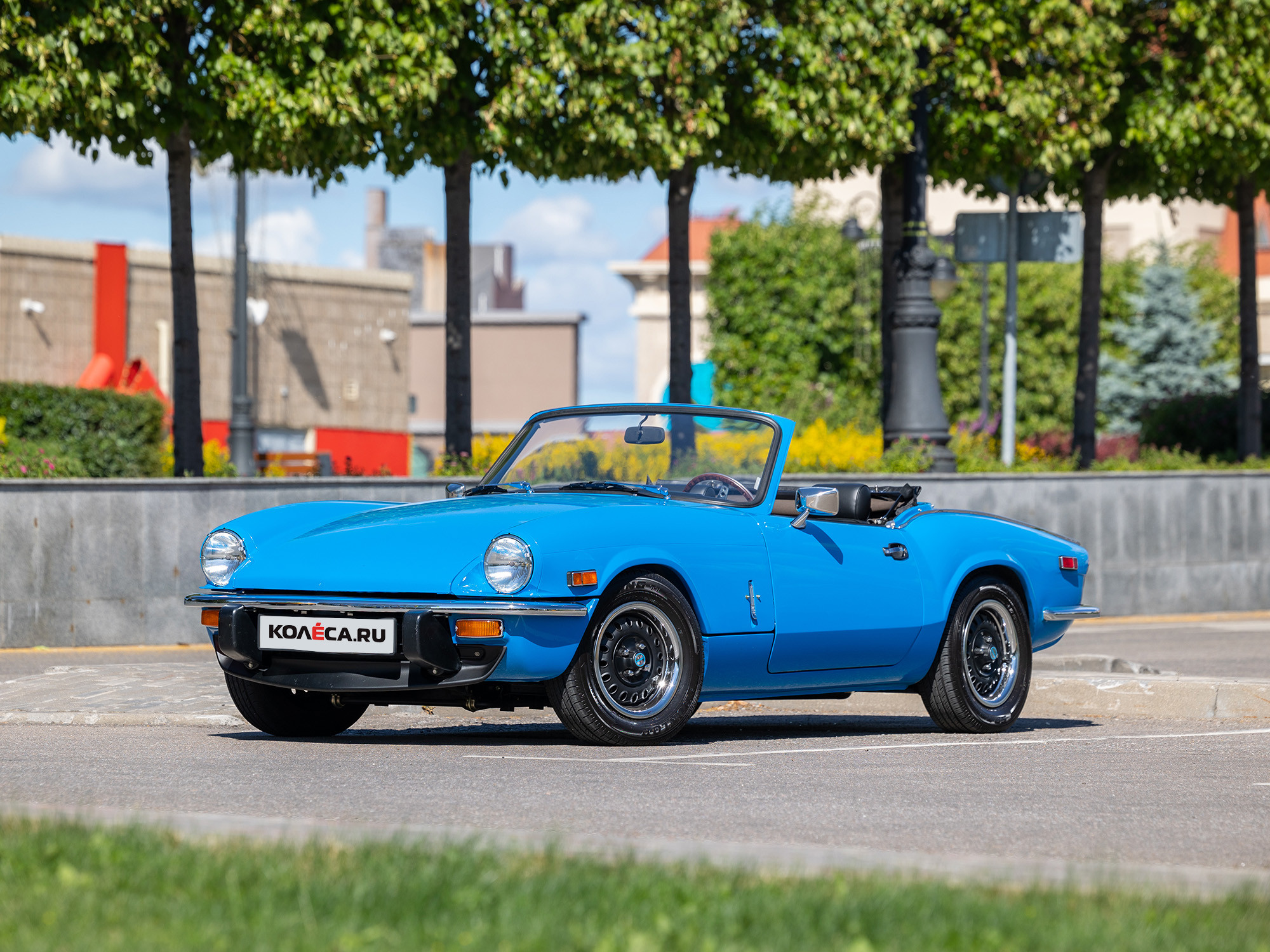 Дух британского автопрома и итальянский дизайн: опыт владения Triumph Spitfire V
