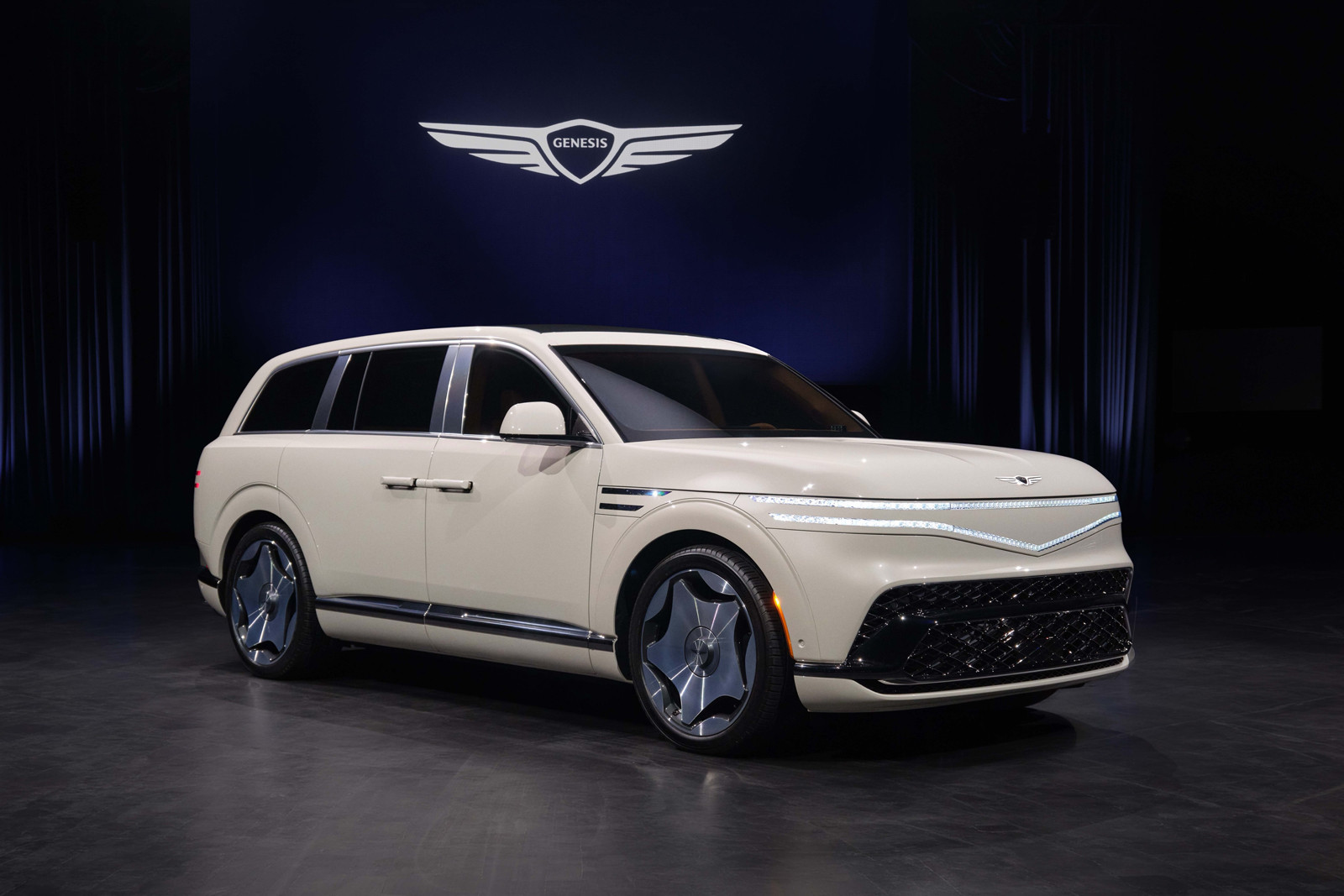 Роскошный кроссовер Genesis GV90: Все, что вам нужно знать