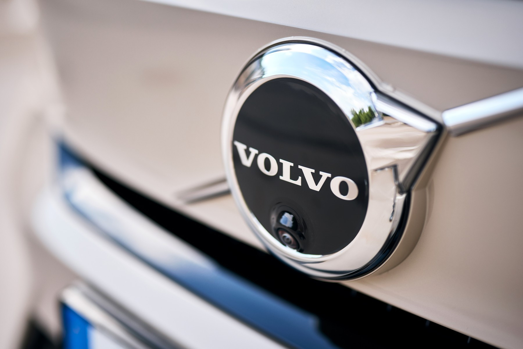 Volvo анонсирует 13 новых моделей до конца 2030 года: возвращение кнопок для Запада