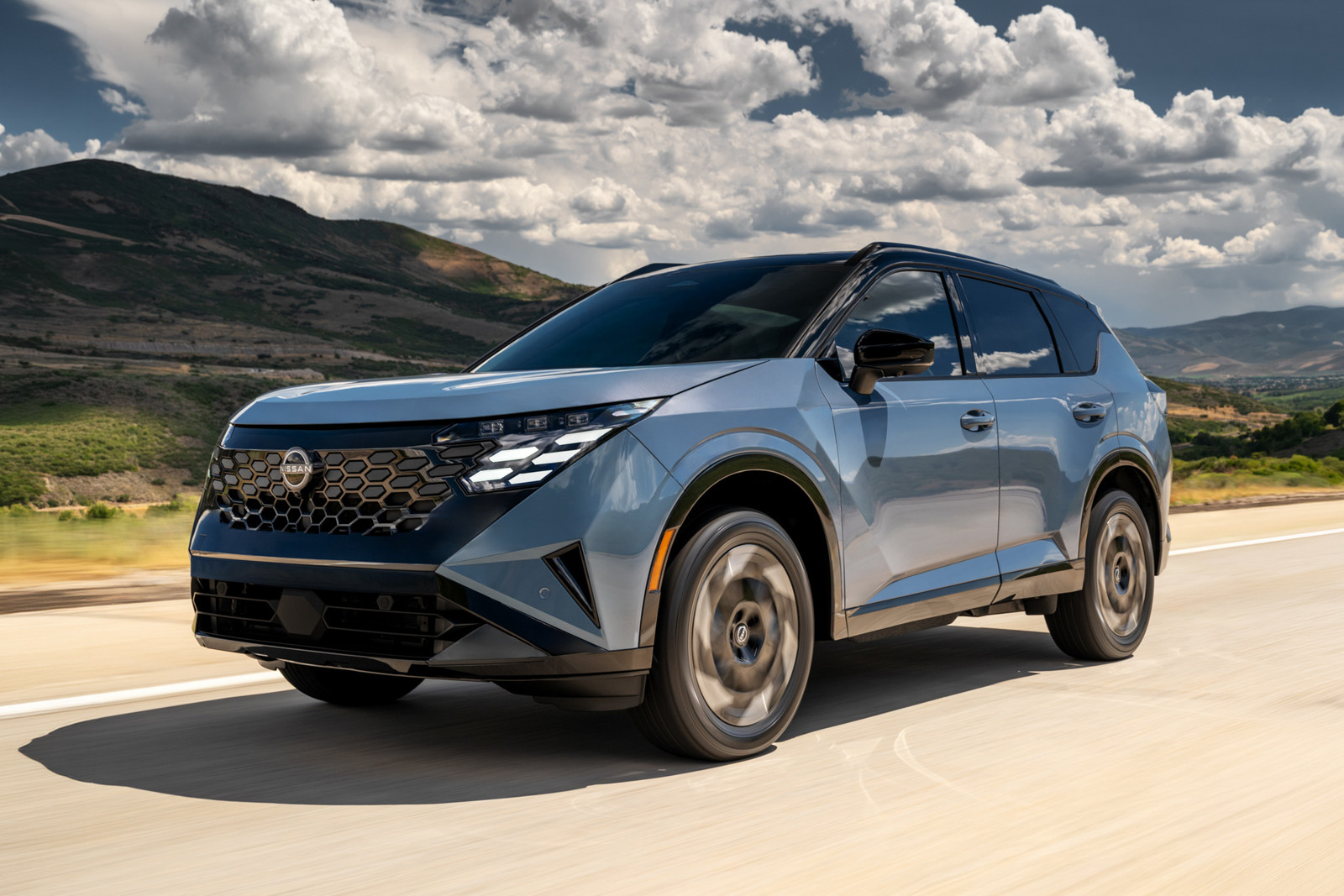 Новый гибридный кроссовер Nissan Rogue: Все детали и цены