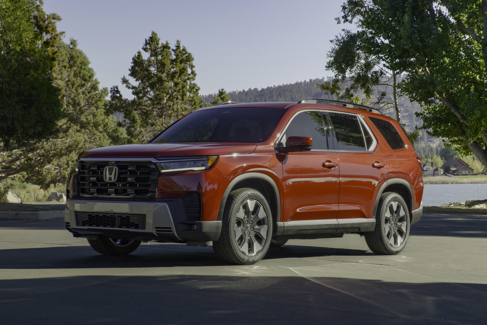Honda планирует выпуск нового большого кроссовера: что ожидать от Pilot XXL?