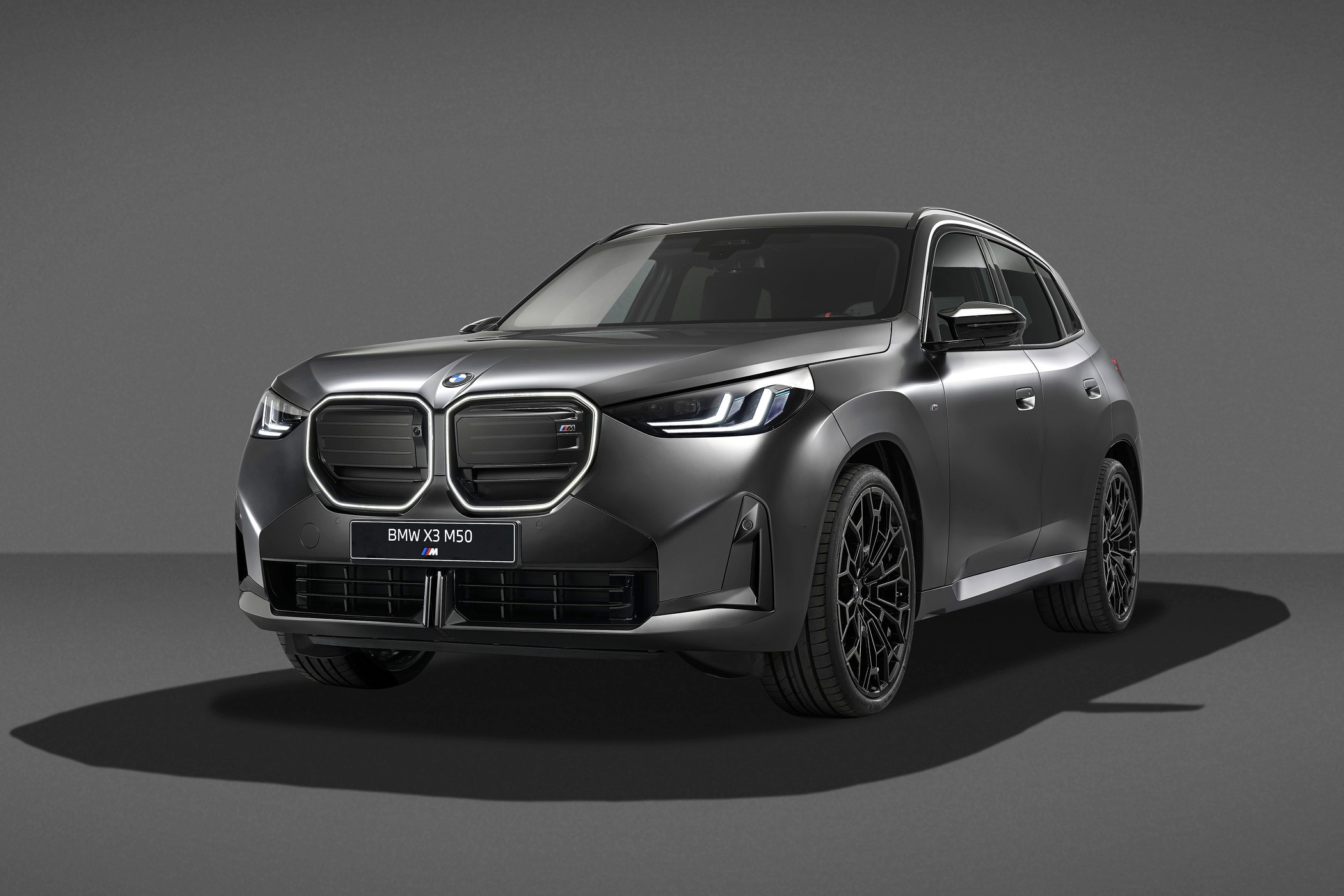 Обновление BMW X3 M50 xDrive: Мощность и стиль в одном пакете