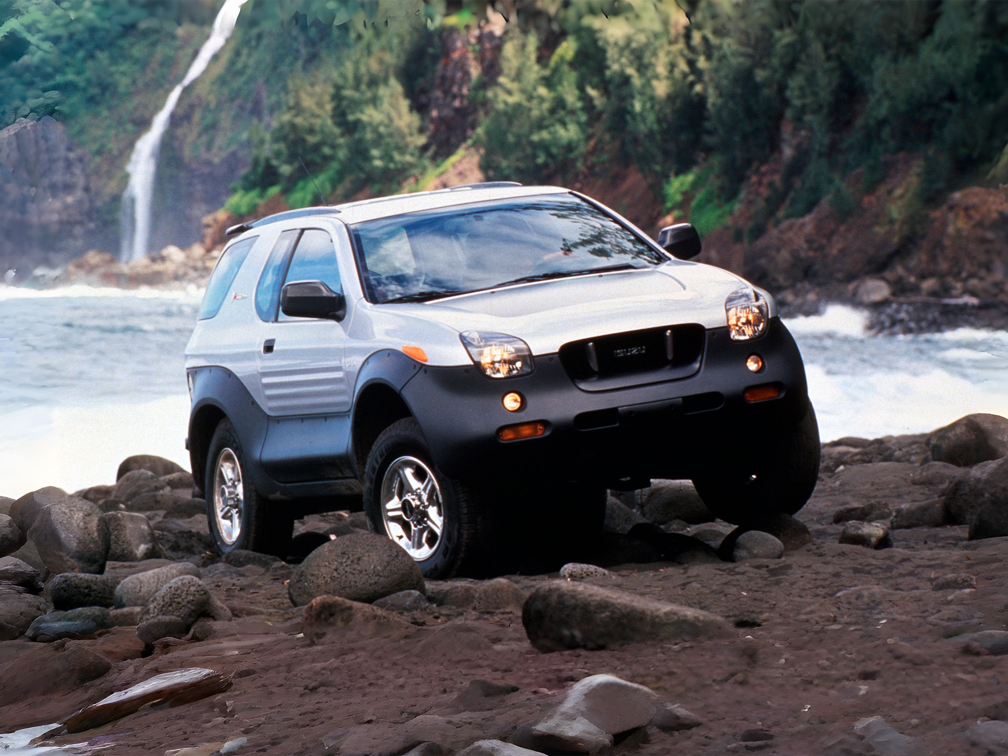 Мечты сбываются: как один из самых крутых концептов стал серийным Isuzu VehiCROSS