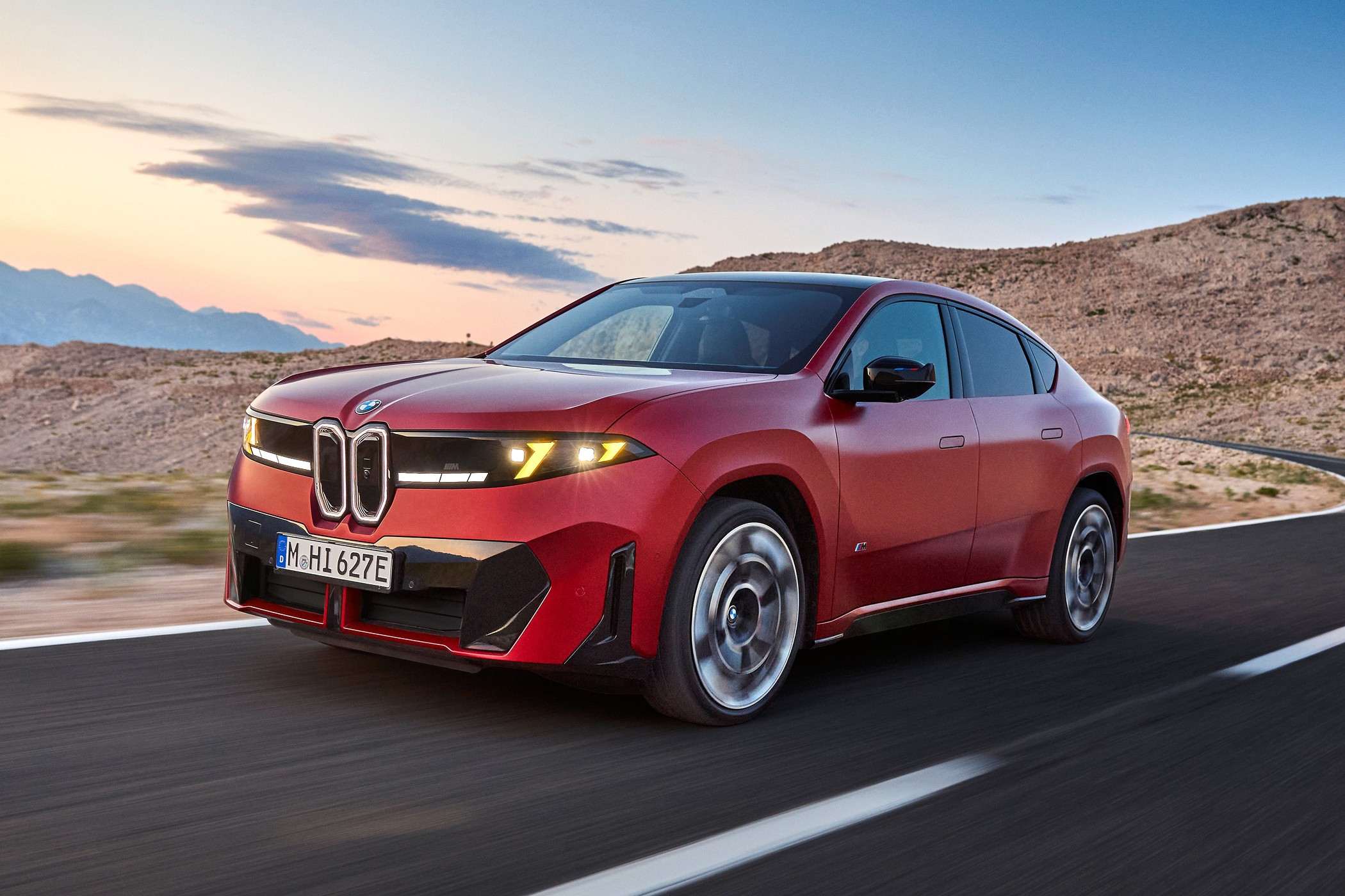 Купеобразный кроссовер BMW iX4: новое слово в семействе электромобилей Neue Klasse