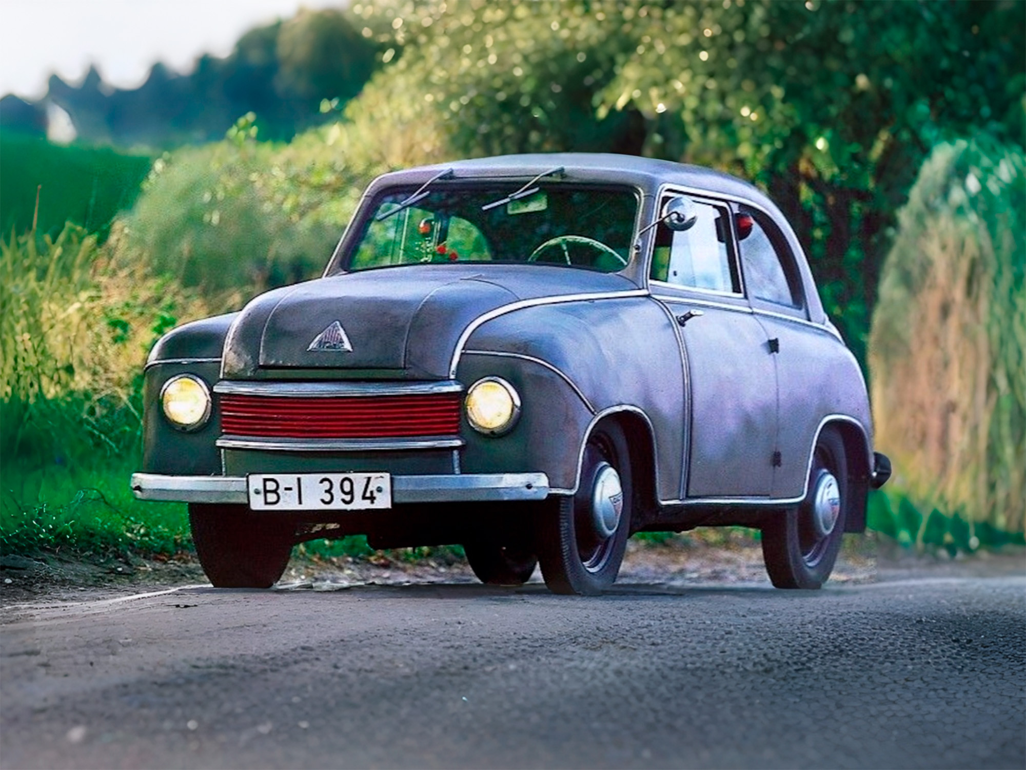 Легенда о Lloyd 300: Автомобиль из лейкопластыря и его наследие