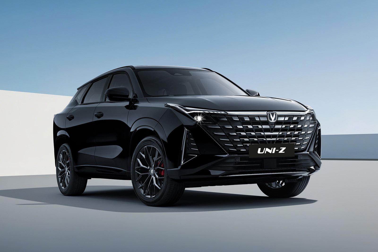 Changan представит новый кроссовер Uni-Z на российском рынке