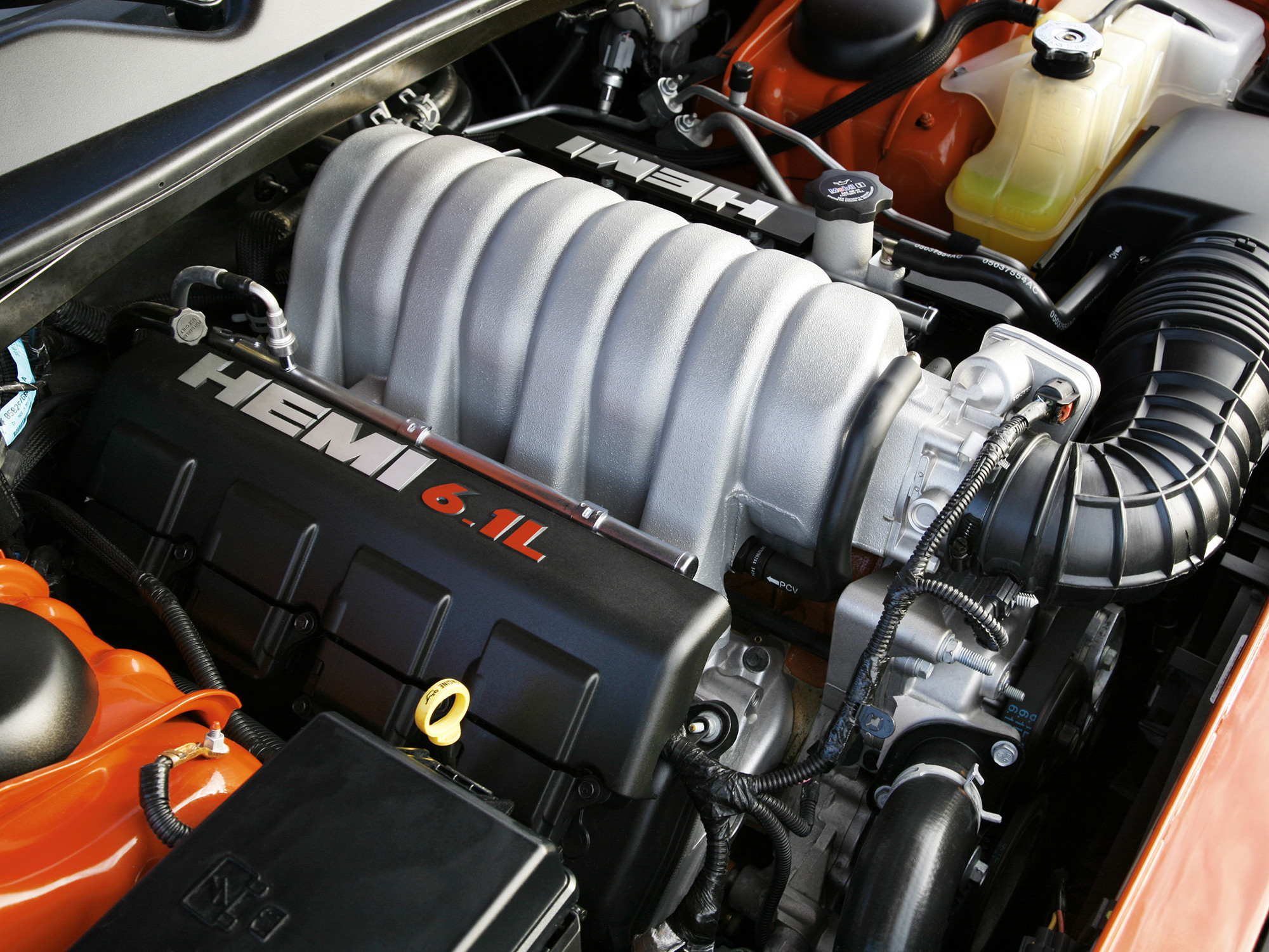 История HEMI: Погружение в мир полусферических двигателей